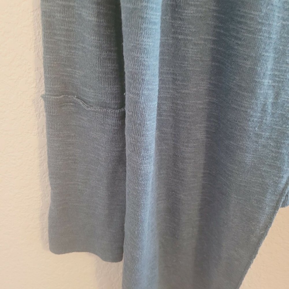 We The Free Blue Split-Back Turtleneck Tunic Sweater Size Small A8 - Picture 5 of 11